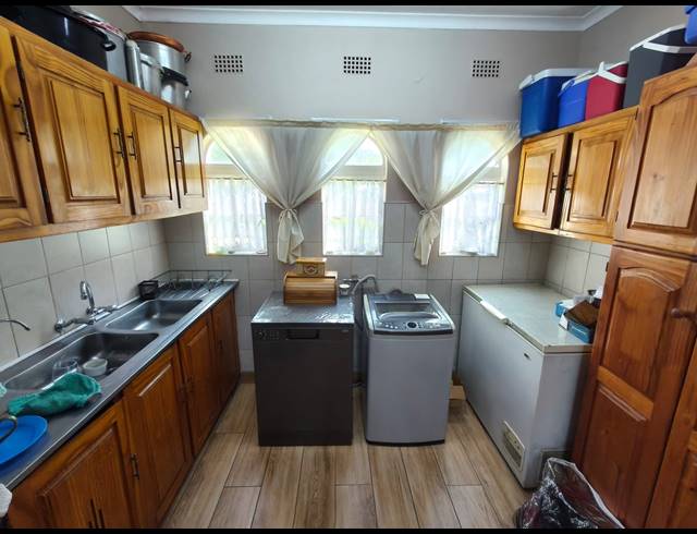 4 BEDROOM HOUSE FOR SALE IN SAFARI GARDENS